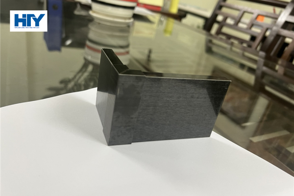Len chân tường Inox hộp vuông