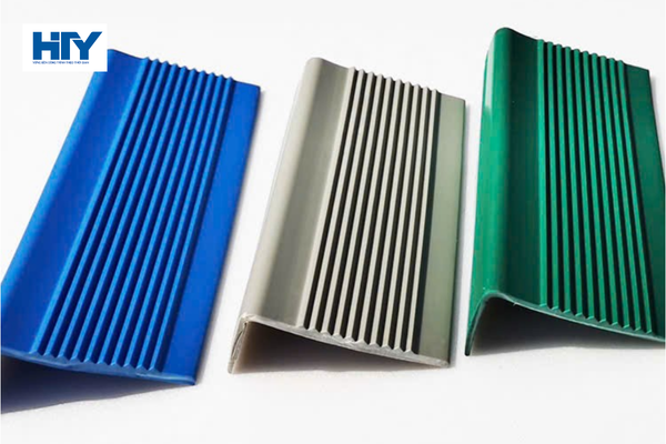 Nẹp bậc cầu thang PVC
