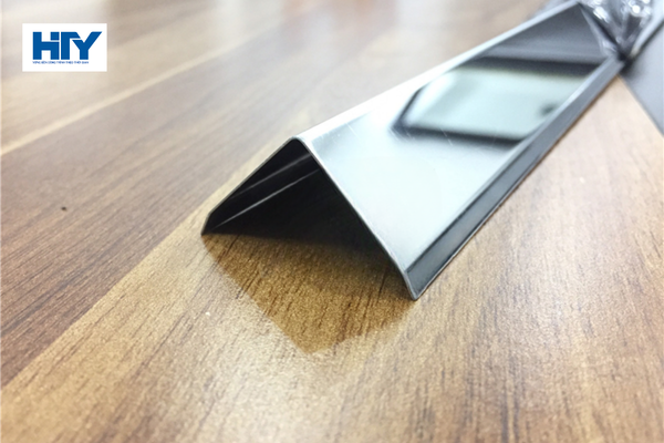 Nẹp inox chữ V30mm